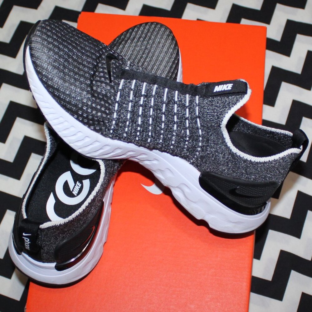 Nike React Phantom Run Flyknit 2 --- Men's Size 7 (Women's 8.5) - Picture 7 of 15